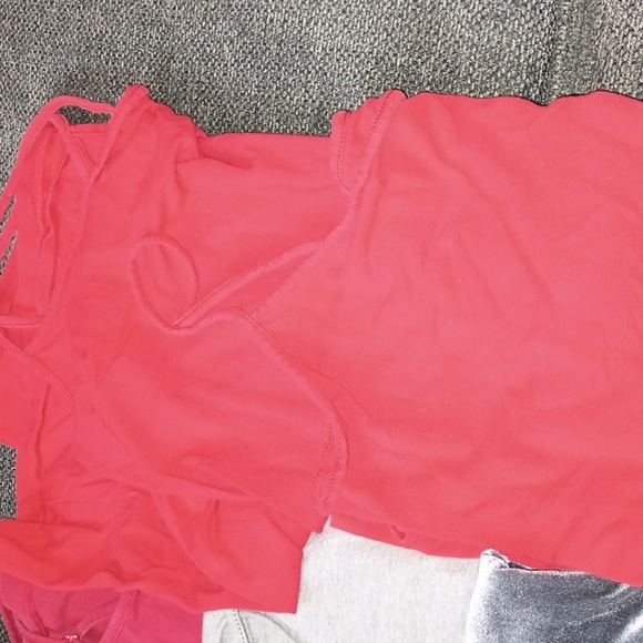 5 bundle tank top varies brands - Picture 2 of 3